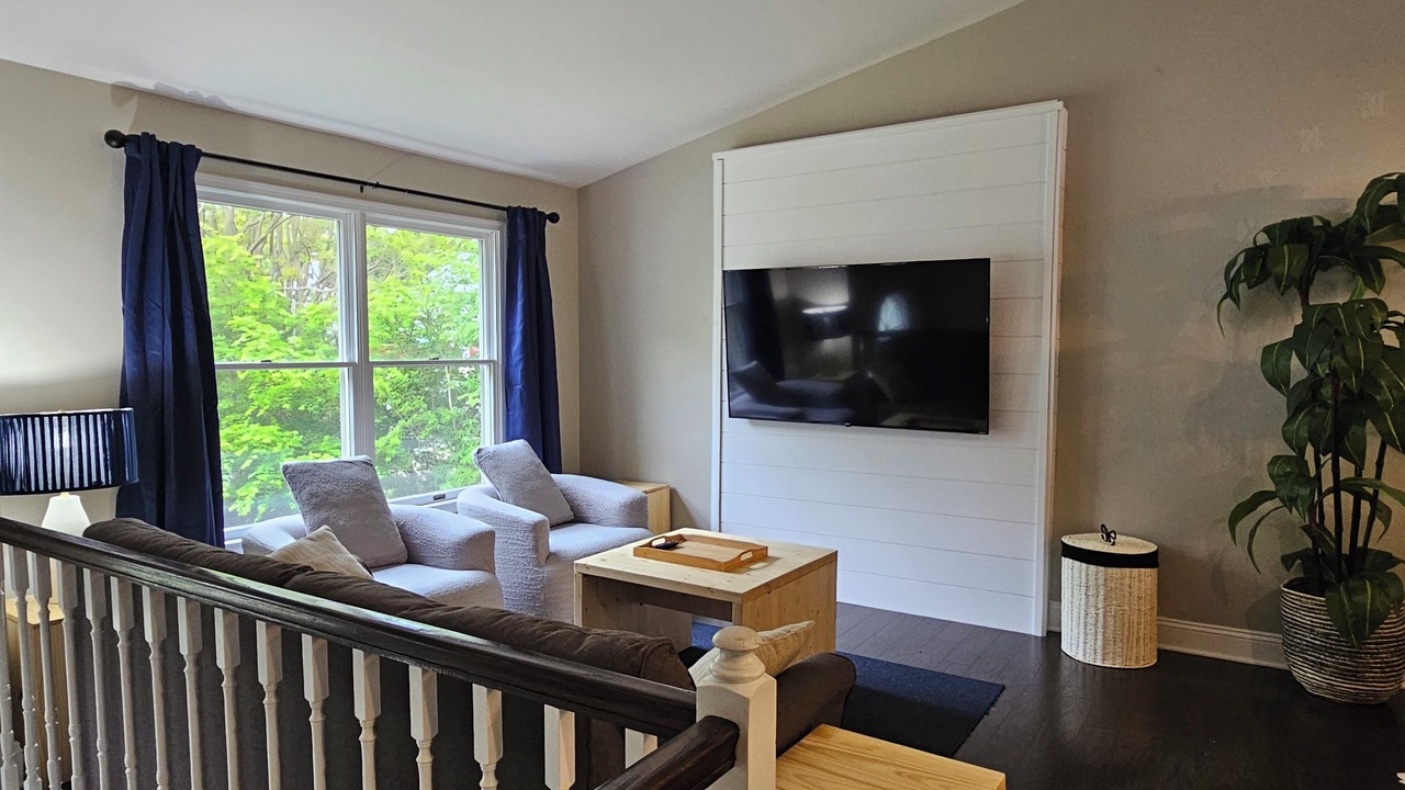 Photo of Livingroom in Cape Saint Claire