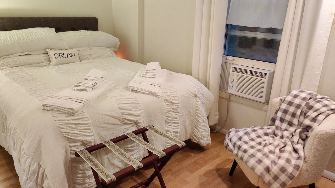 Photo of Bedroom in Chatham