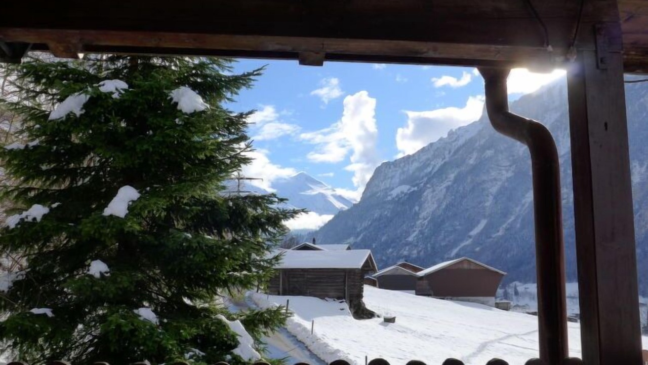 Photo of Others in Kandergrund