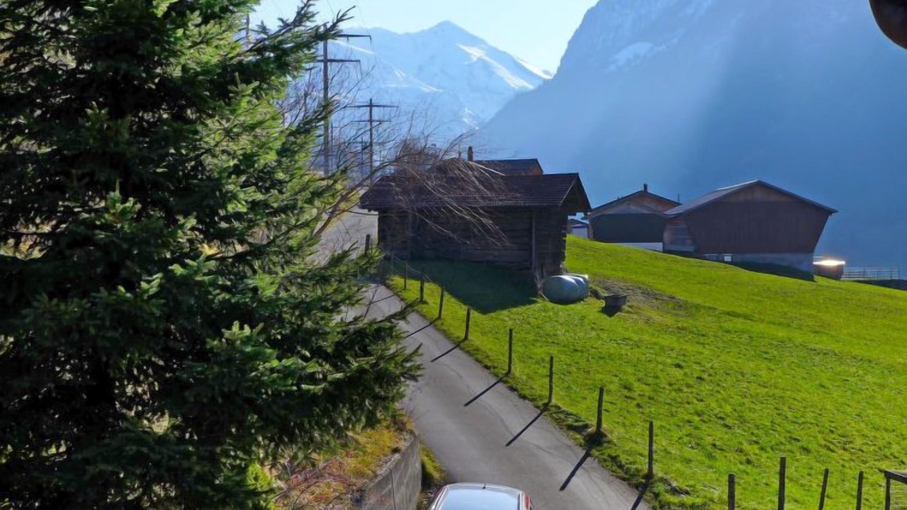 Photo of Others in Kandergrund