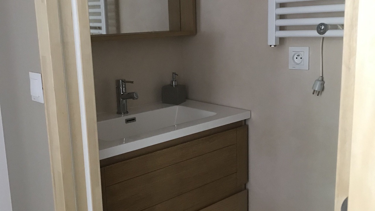 Photo of Bathroom in Port-Vendres