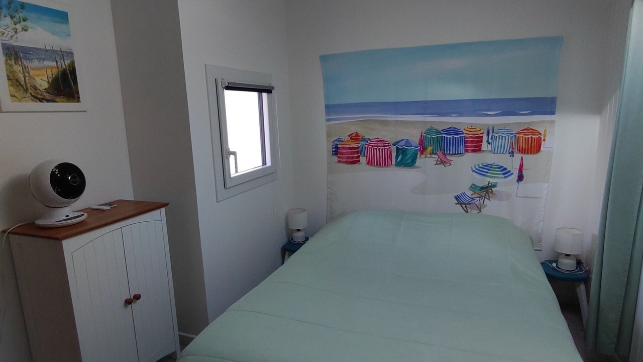 Photo of Bedroom in Maubuisson