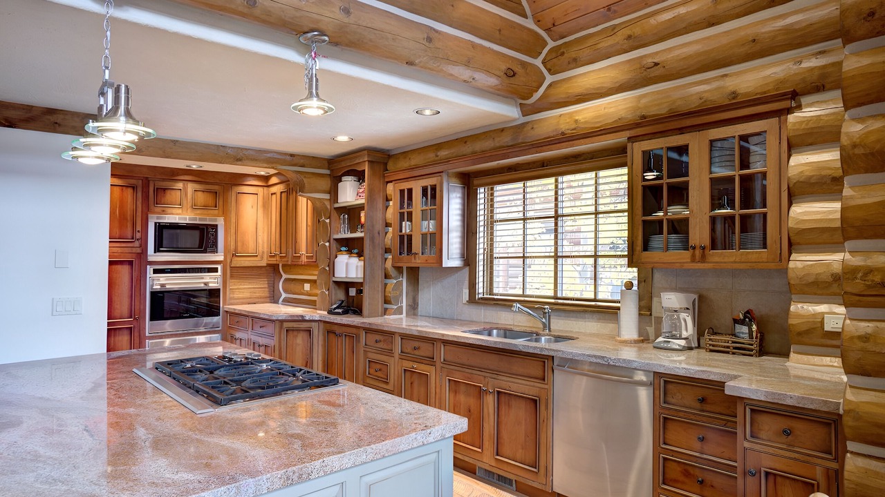 Photo of Others in Victor