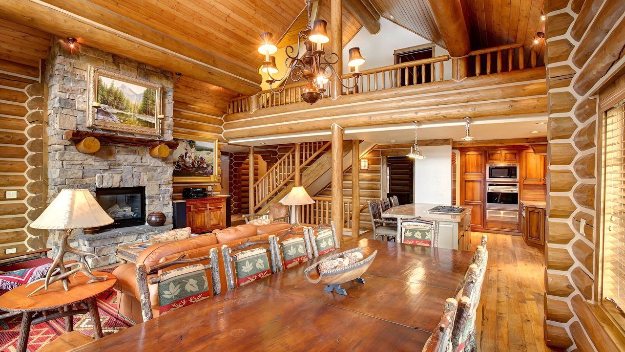 Photo of Others in Victor