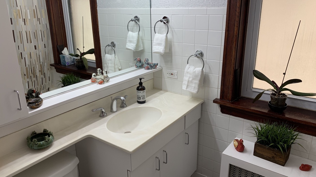 Photo of Bathroom in Wrigleyville