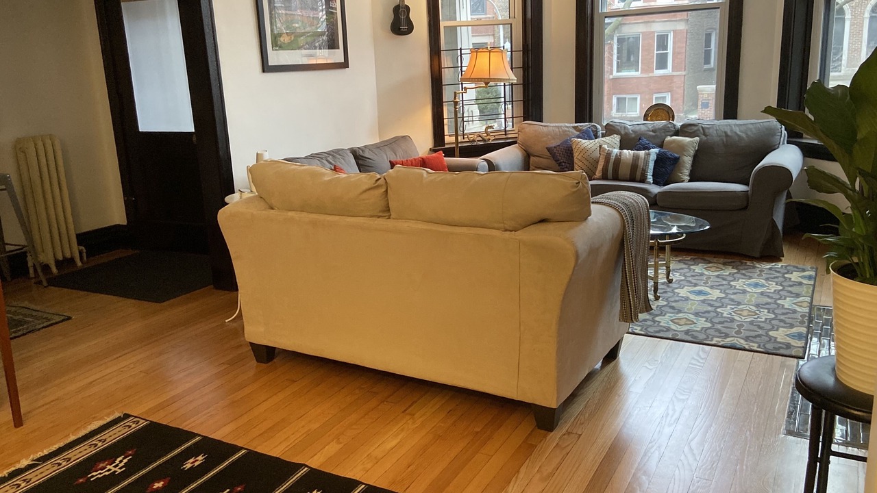 Photo of Livingroom in Wrigleyville