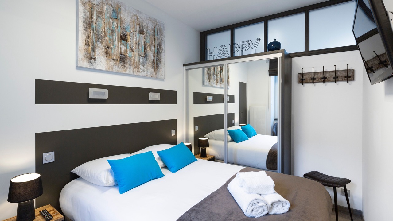 Photo of Bedroom in Saint-Servan