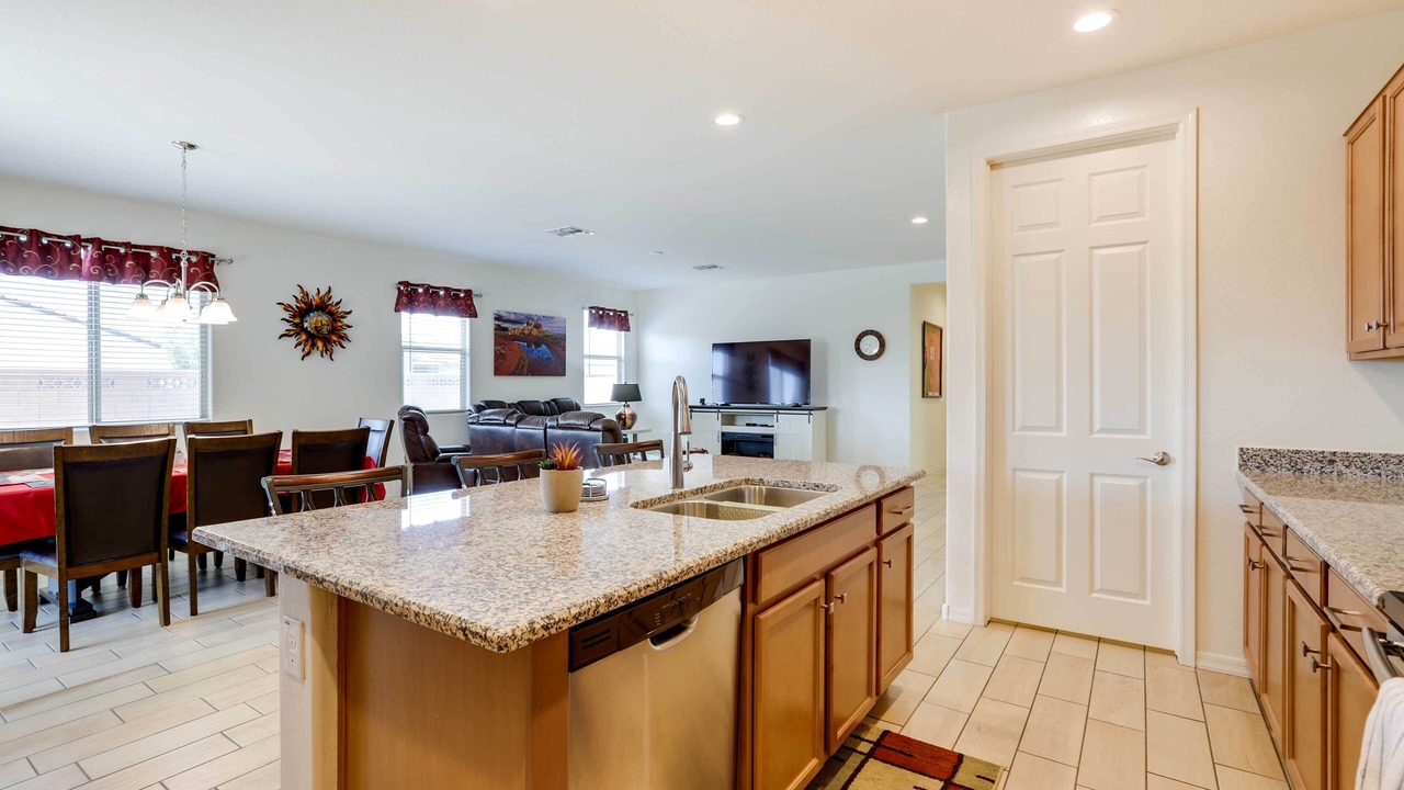Photo of Kitchen in Canyon Trails West
