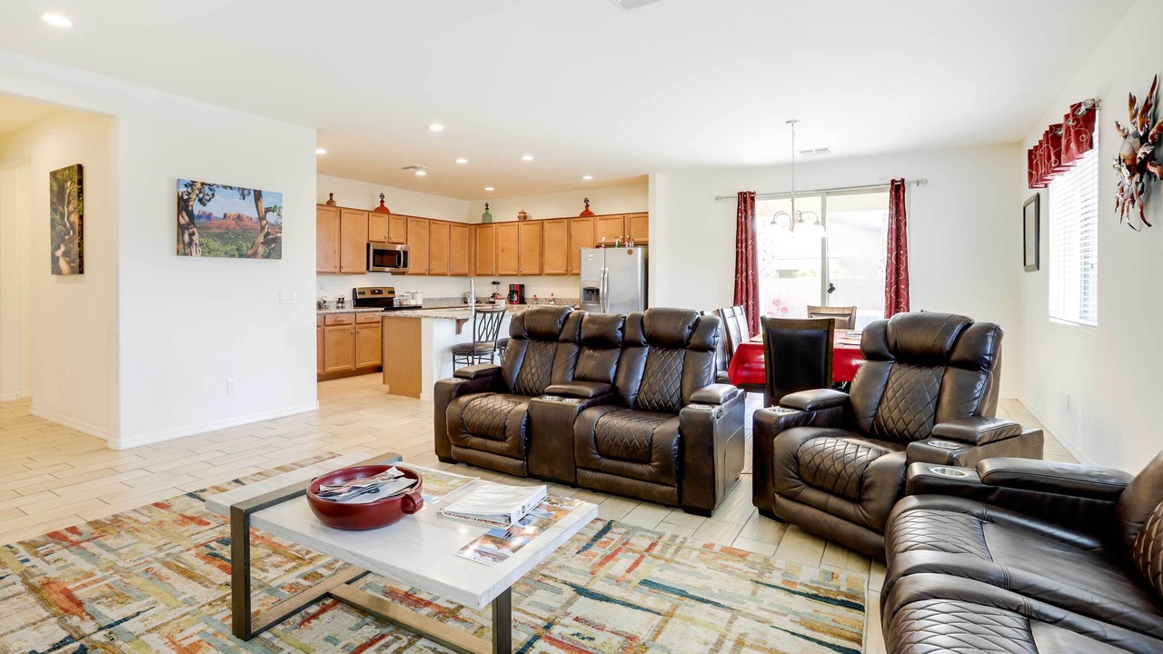 Photo of Livingroom in Canyon Trails West