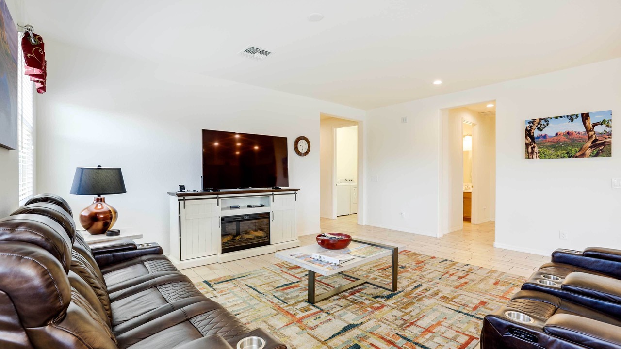 Photo of Livingroom in Canyon Trails West
