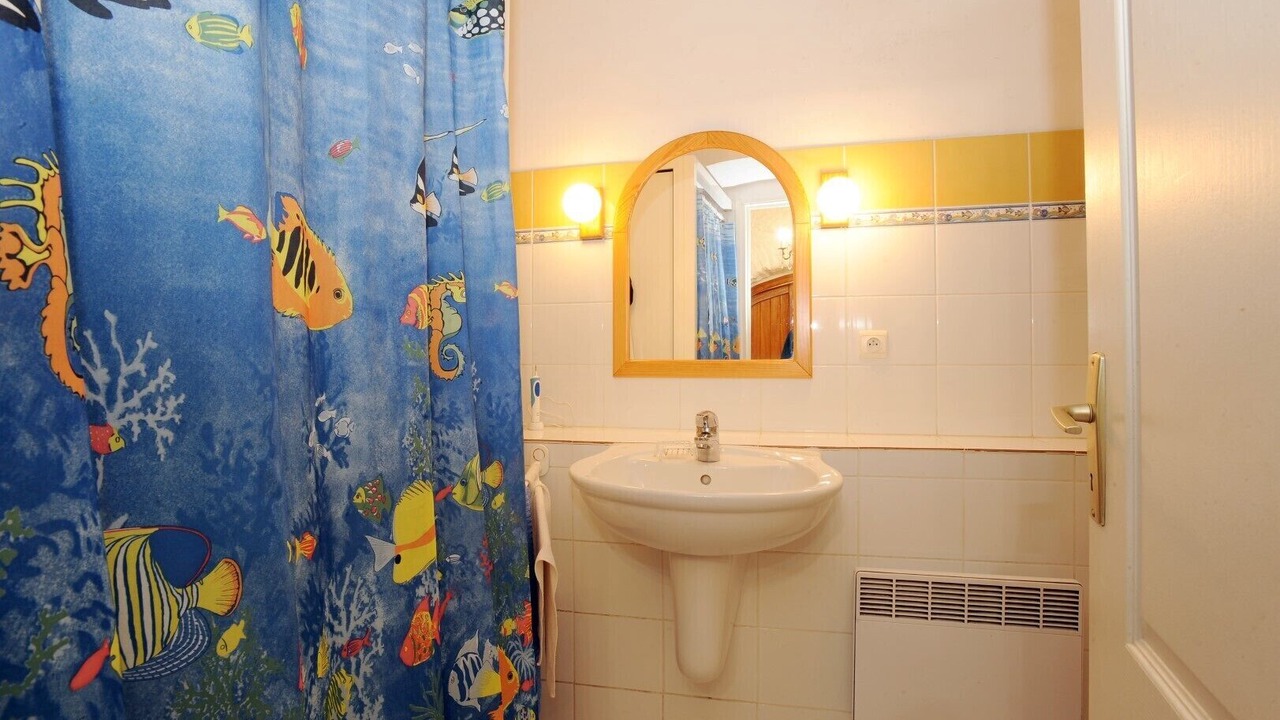 Photo of Bathroom in Saint-Jean-Pla-de-Corts