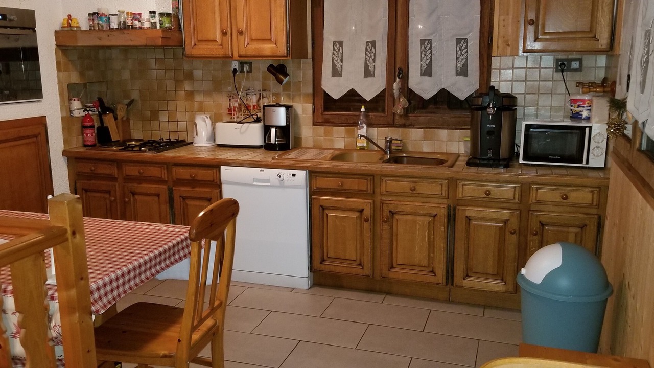 Photo of Kitchen in Taintrux