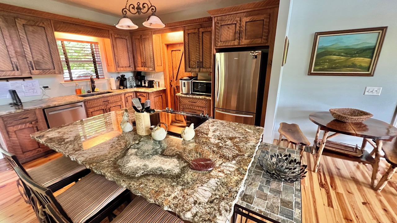 Photo of Others in Dillard