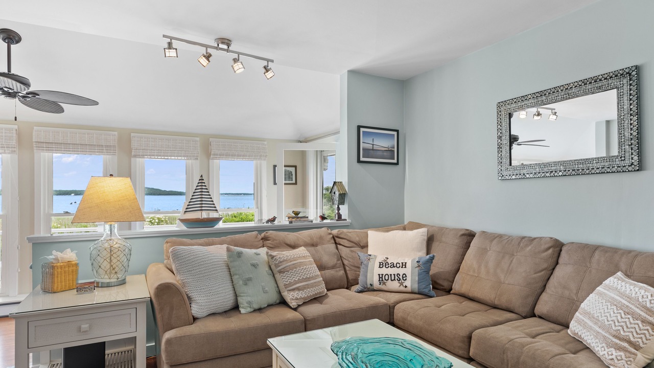 Photo of Livingroom in Portsmouth