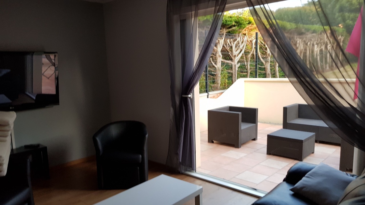Photo of Livingroom in Fontaine-Henry