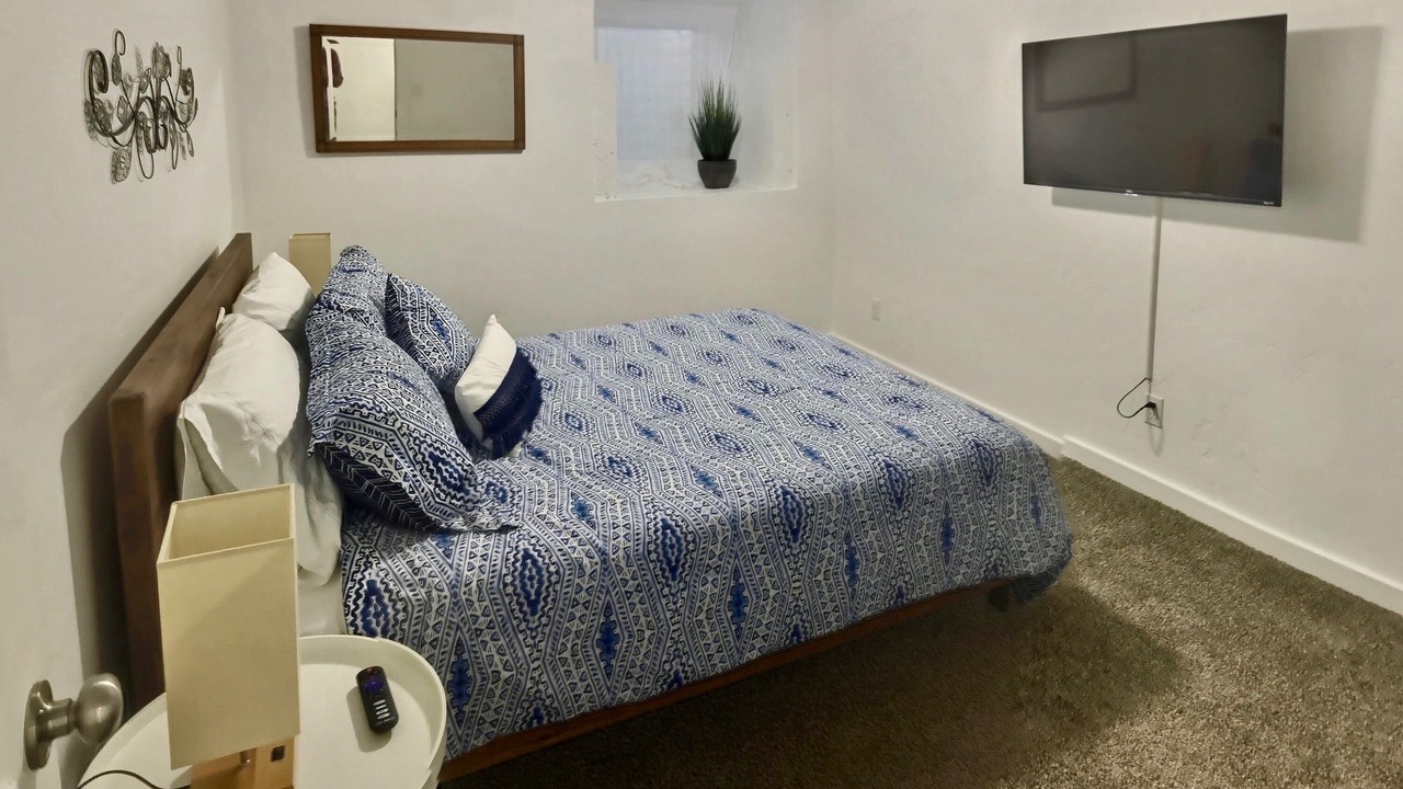 Photo of Bedroom in Depot Bench