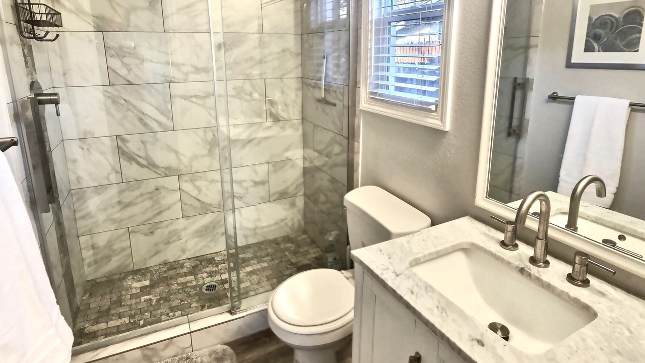 Photo of Bathroom in Depot Bench