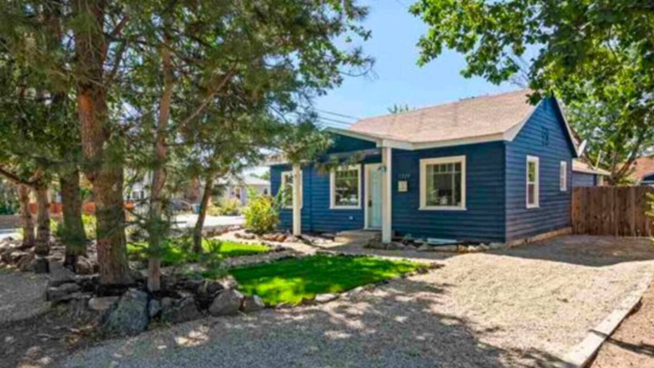 Photo of Others in Depot Bench