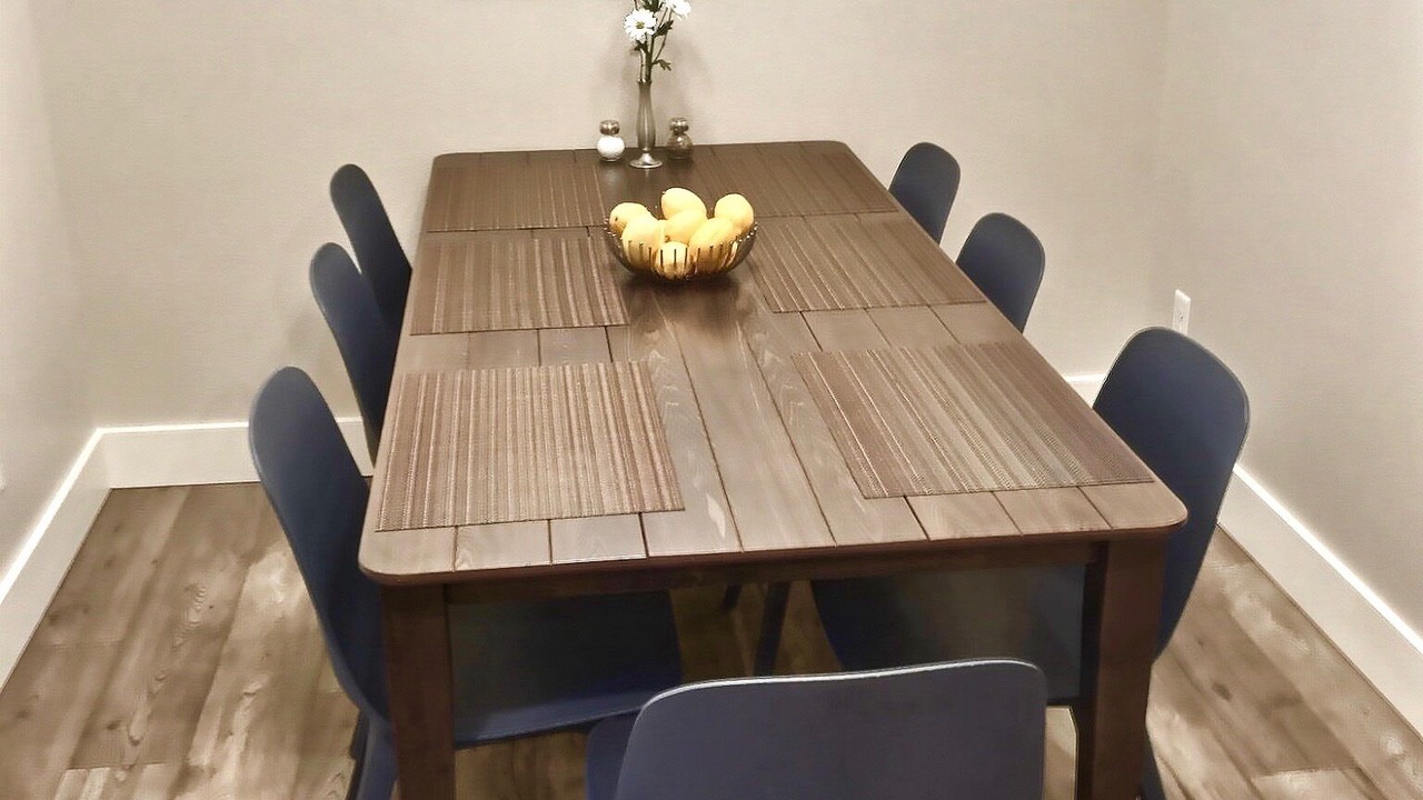 Photo of Bedroom in Depot Bench