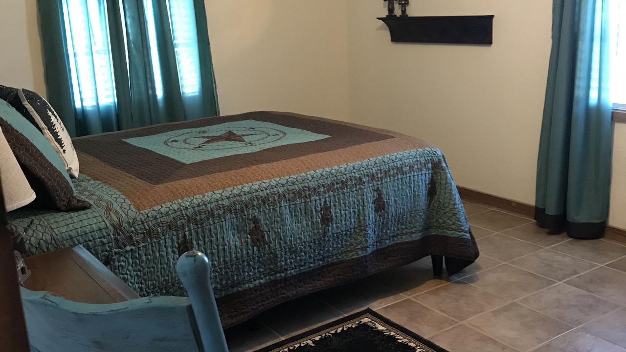 Photo of Bedroom in Fittstown
