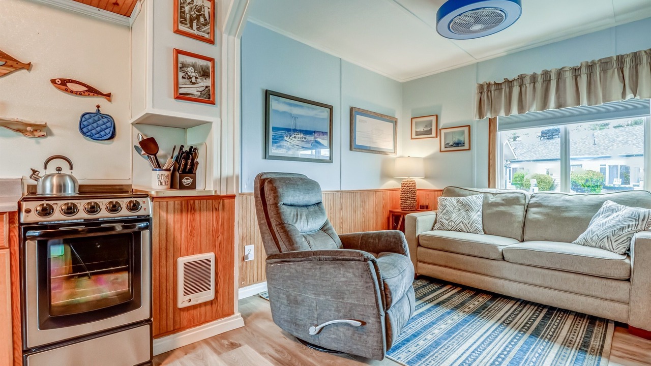 Photo of Bedroom in Depoe Bay