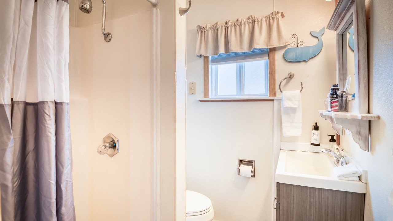 Photo of Bathroom in Depoe Bay