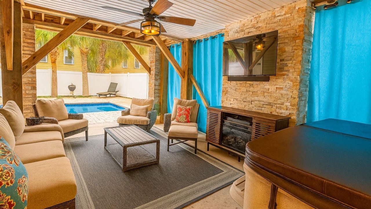 Photo of Livingroom in Surfside Beach