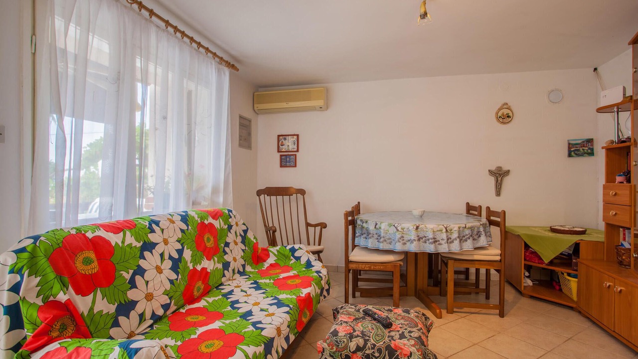 Photo of Bedroom in Cres