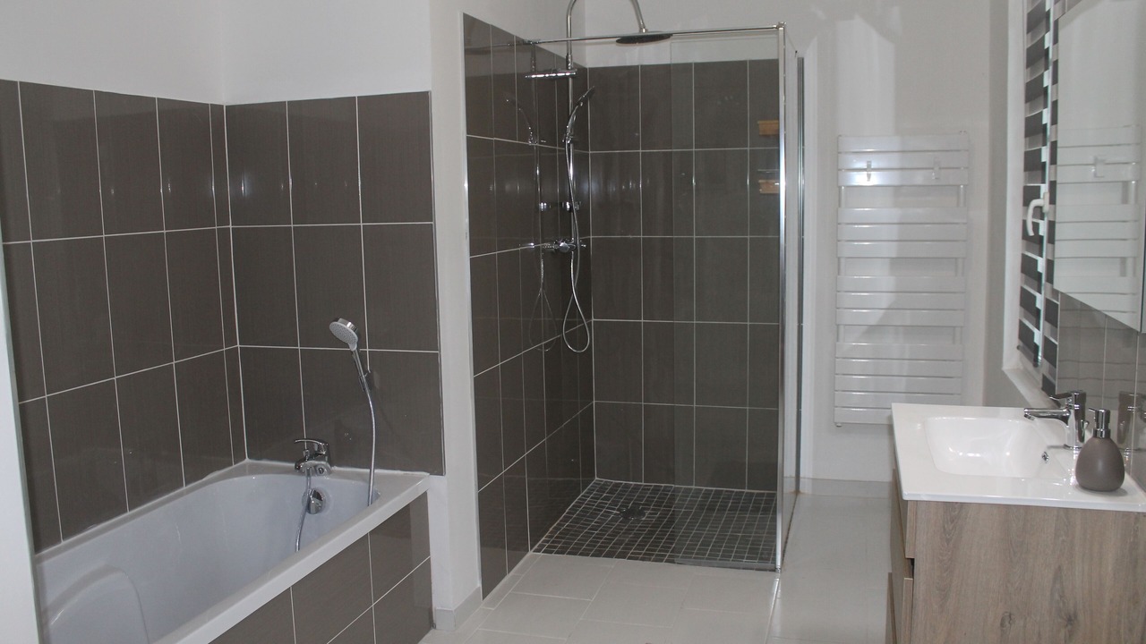 Photo of Bathroom in Touffreville-la-Corbeline