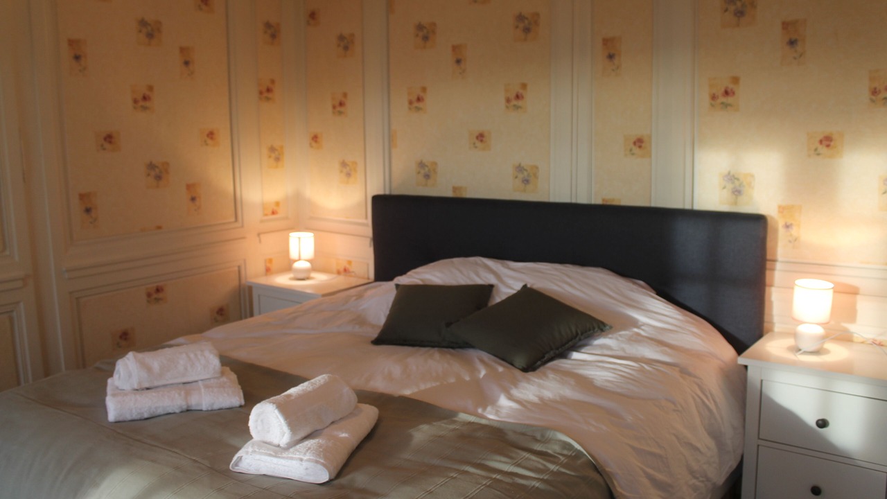 Photo of Bedroom in Touffreville-la-Corbeline