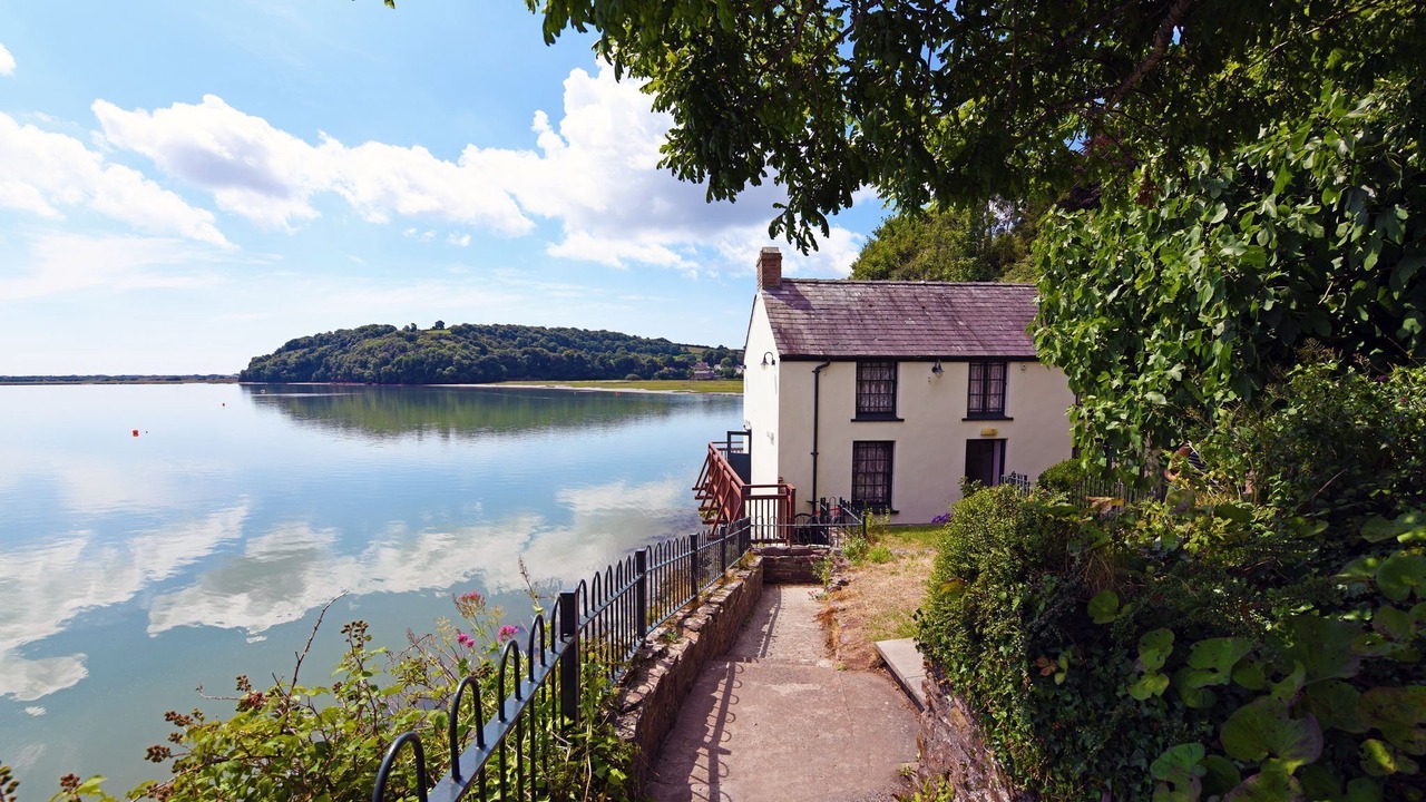 Photo of Others in Llanddowror