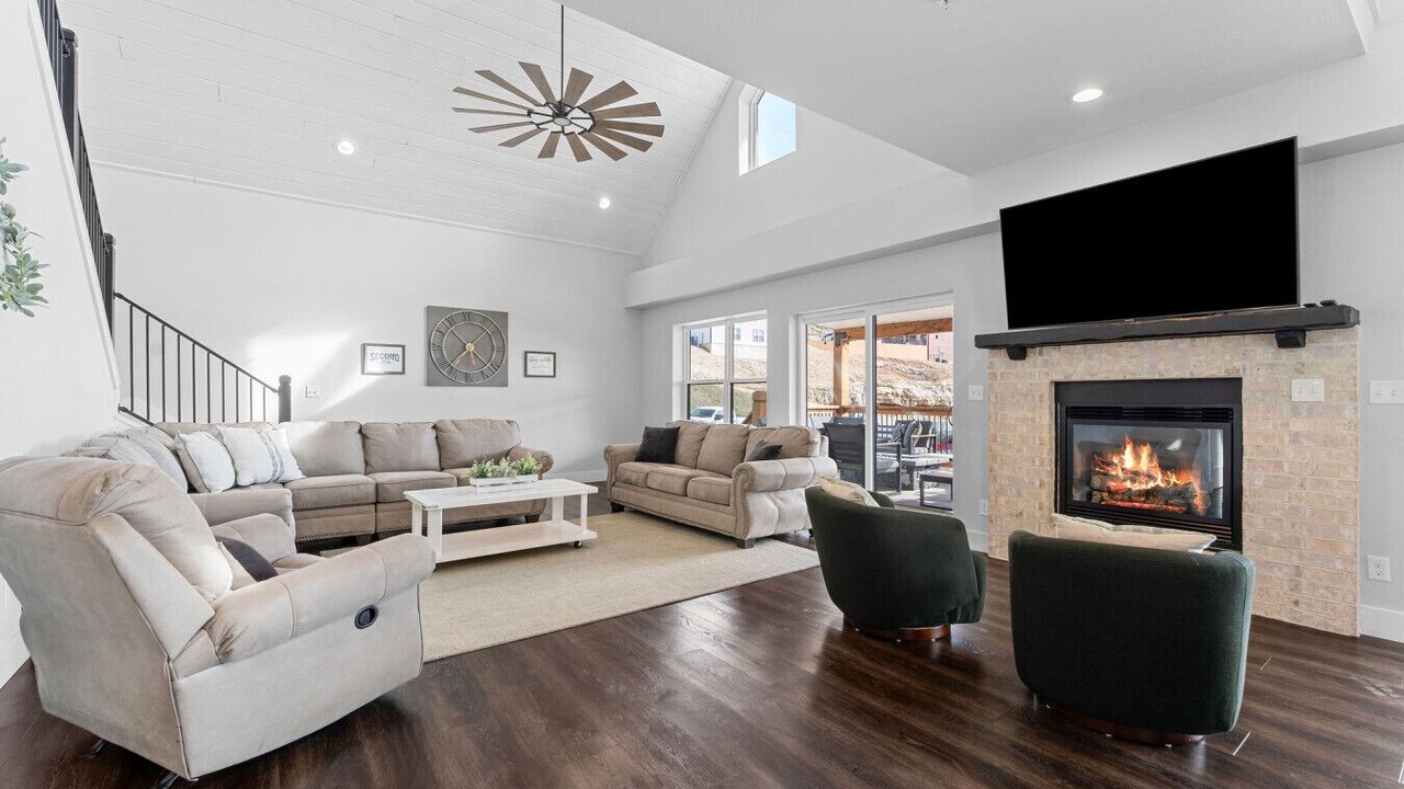 Photo of Livingroom in Table Rock