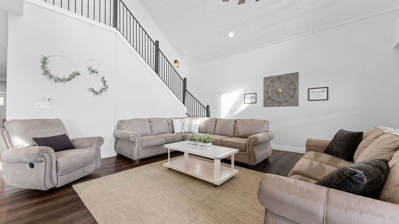 Photo of Livingroom in Table Rock