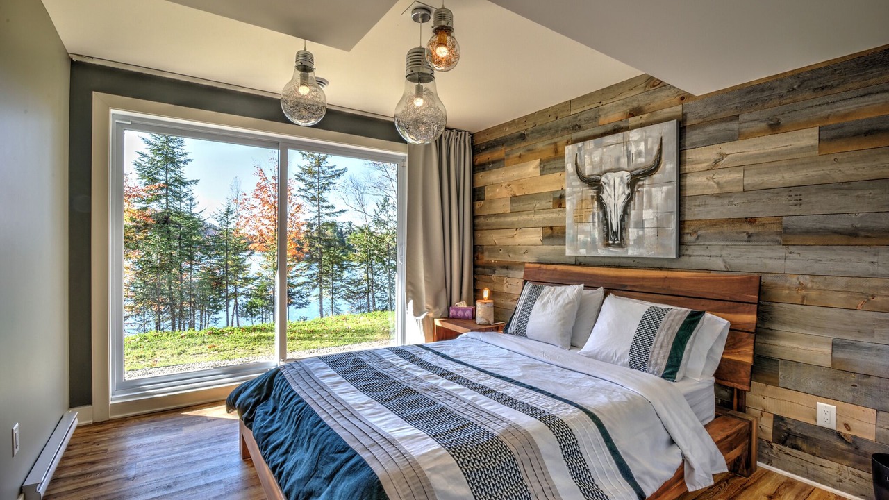 Photo of Bedroom in Chertsey