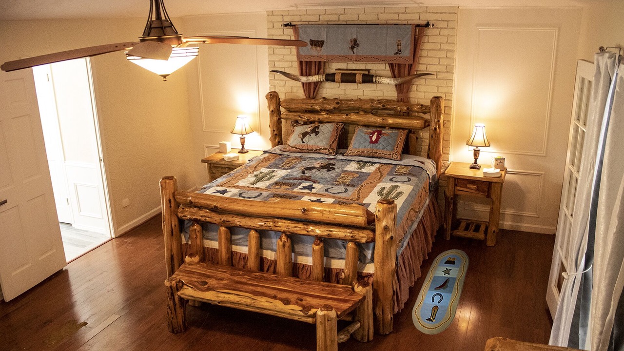 Photo of Bedroom in Copper Canyon