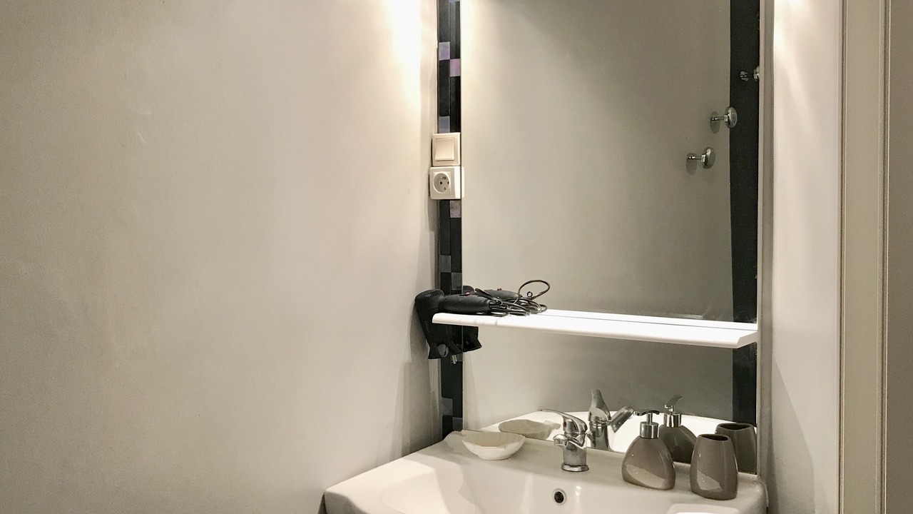 Photo of Bathroom in Lunel