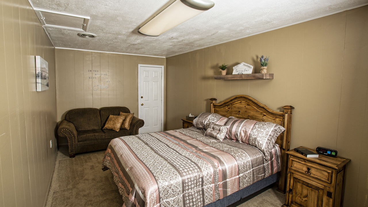 Photo of Bedroom in Monument