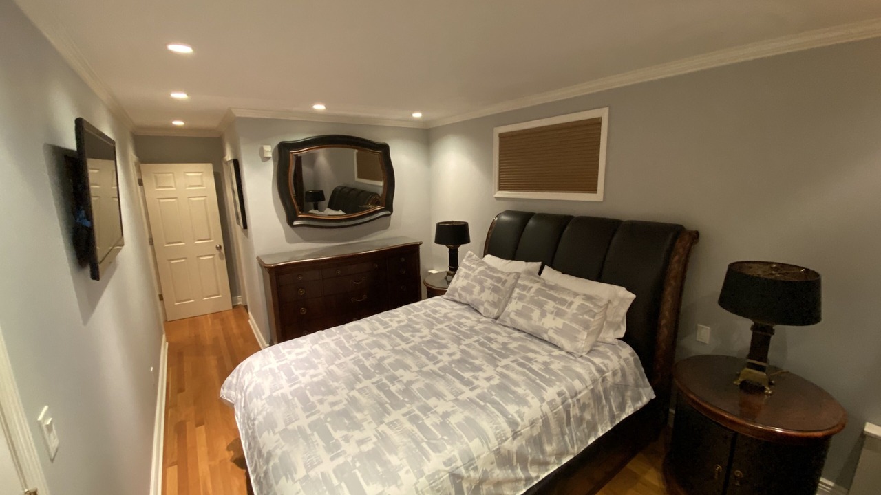 Photo of Others in Ditmars Steinway