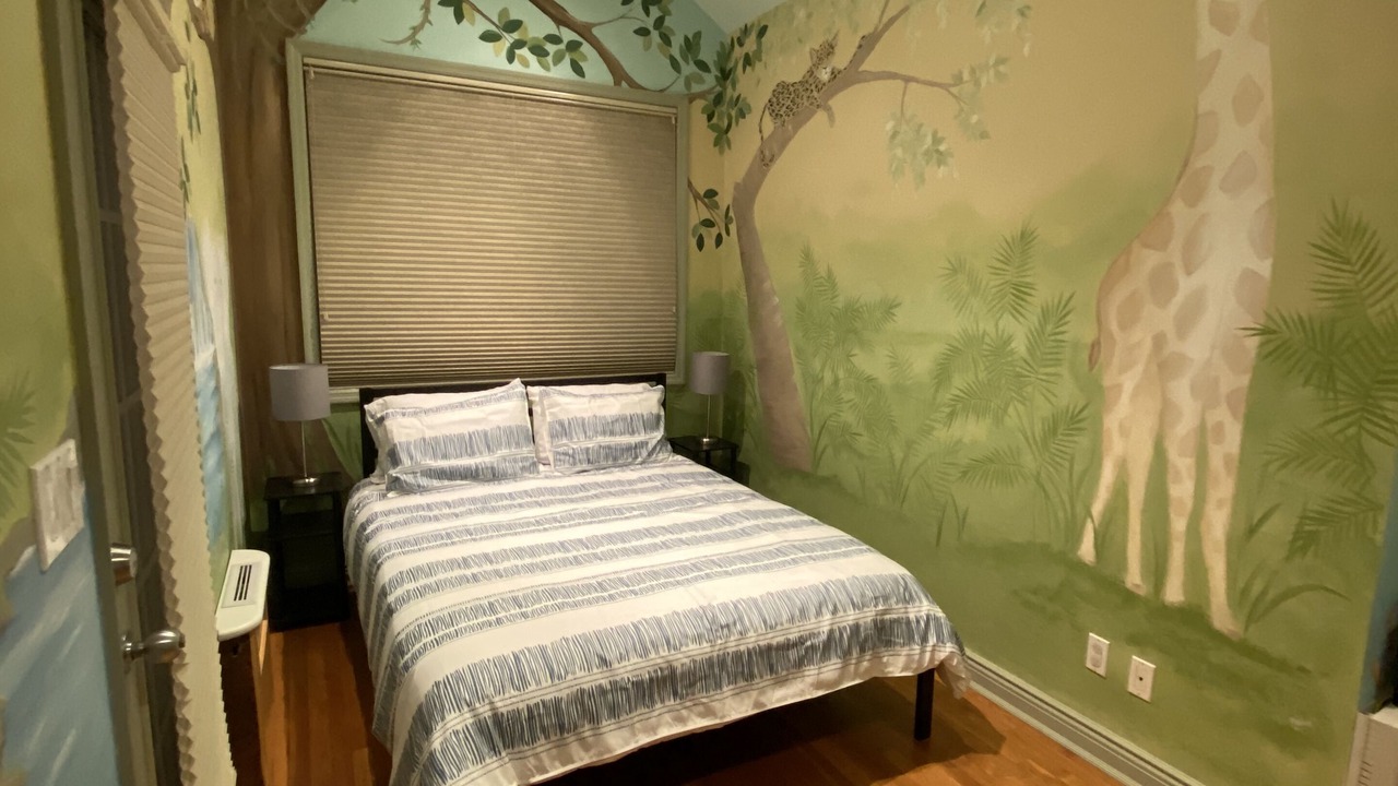 Photo of Others in Ditmars Steinway