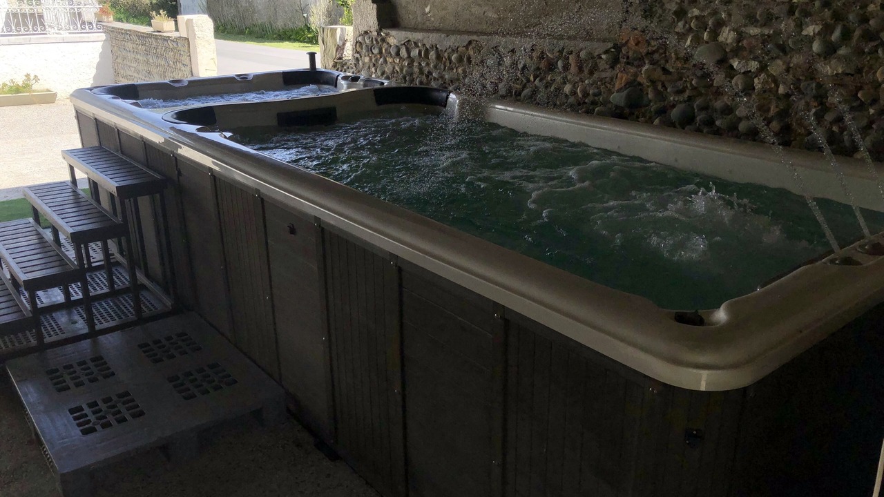 Photo of Outdoor in Ogenne-Camptort