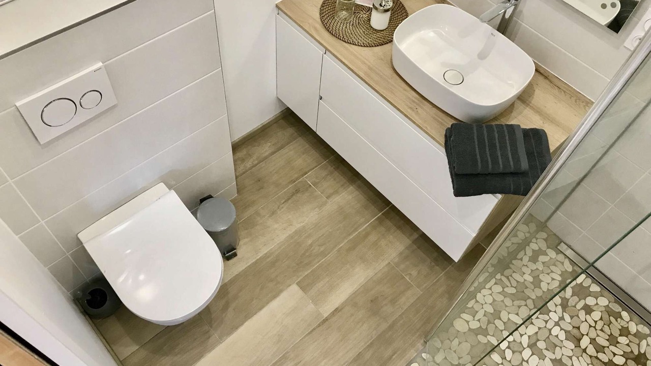 Photo of Bathroom in Bassens