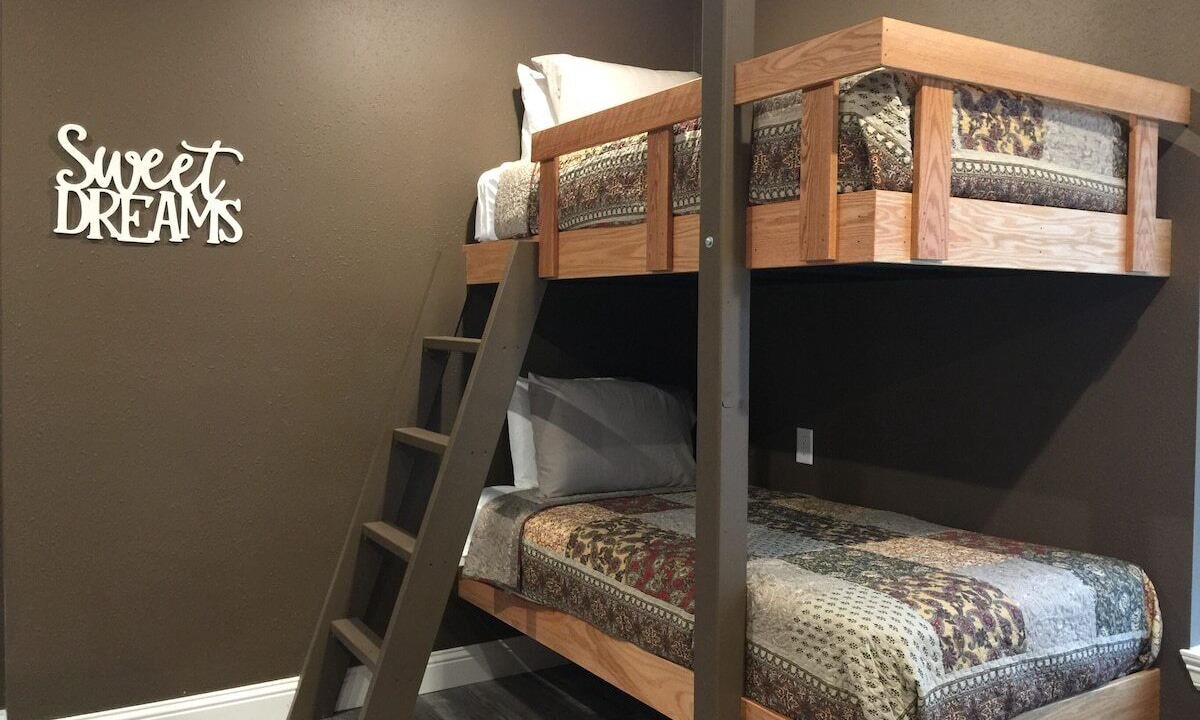 Photo of Bedroom in Branson