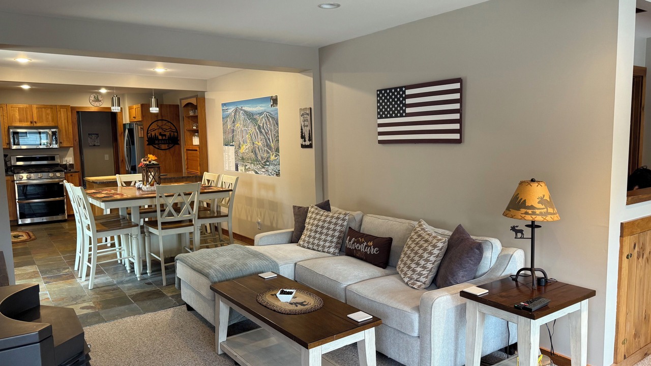 Photo of Livingroom in Ludlow