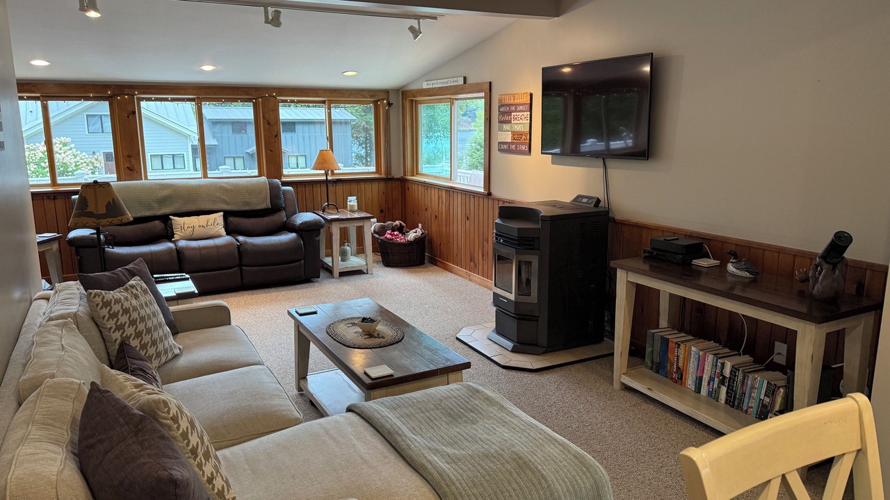 Photo of Livingroom in Ludlow