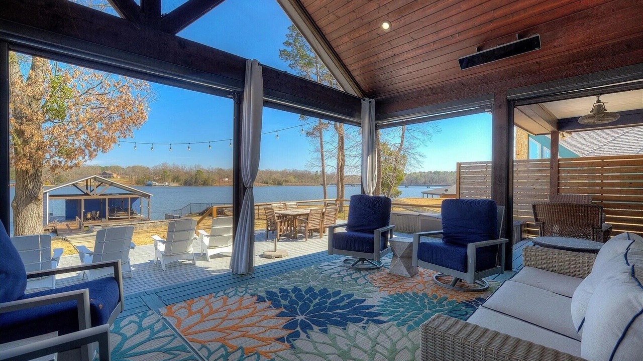 Photo of Outdoor in Dogwood