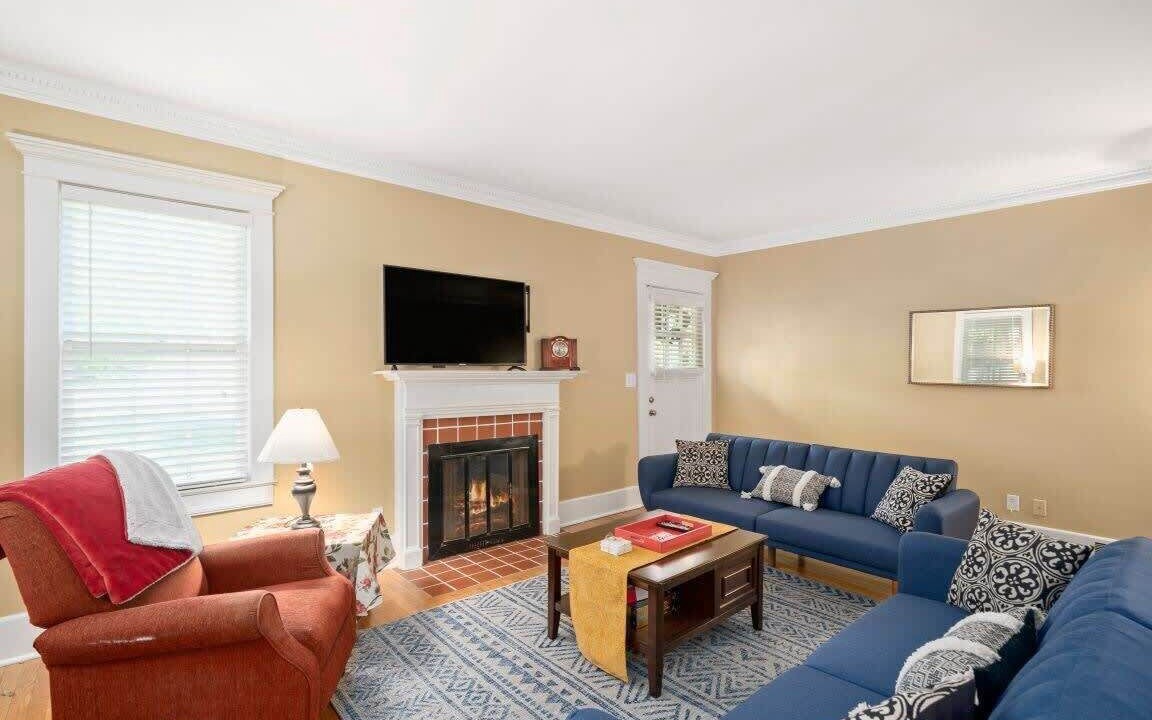 Photo of Livingroom in Huntsville