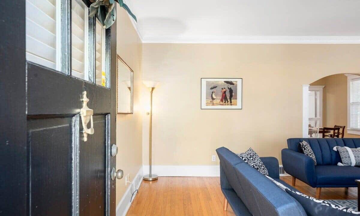 Photo of Livingroom in Huntsville