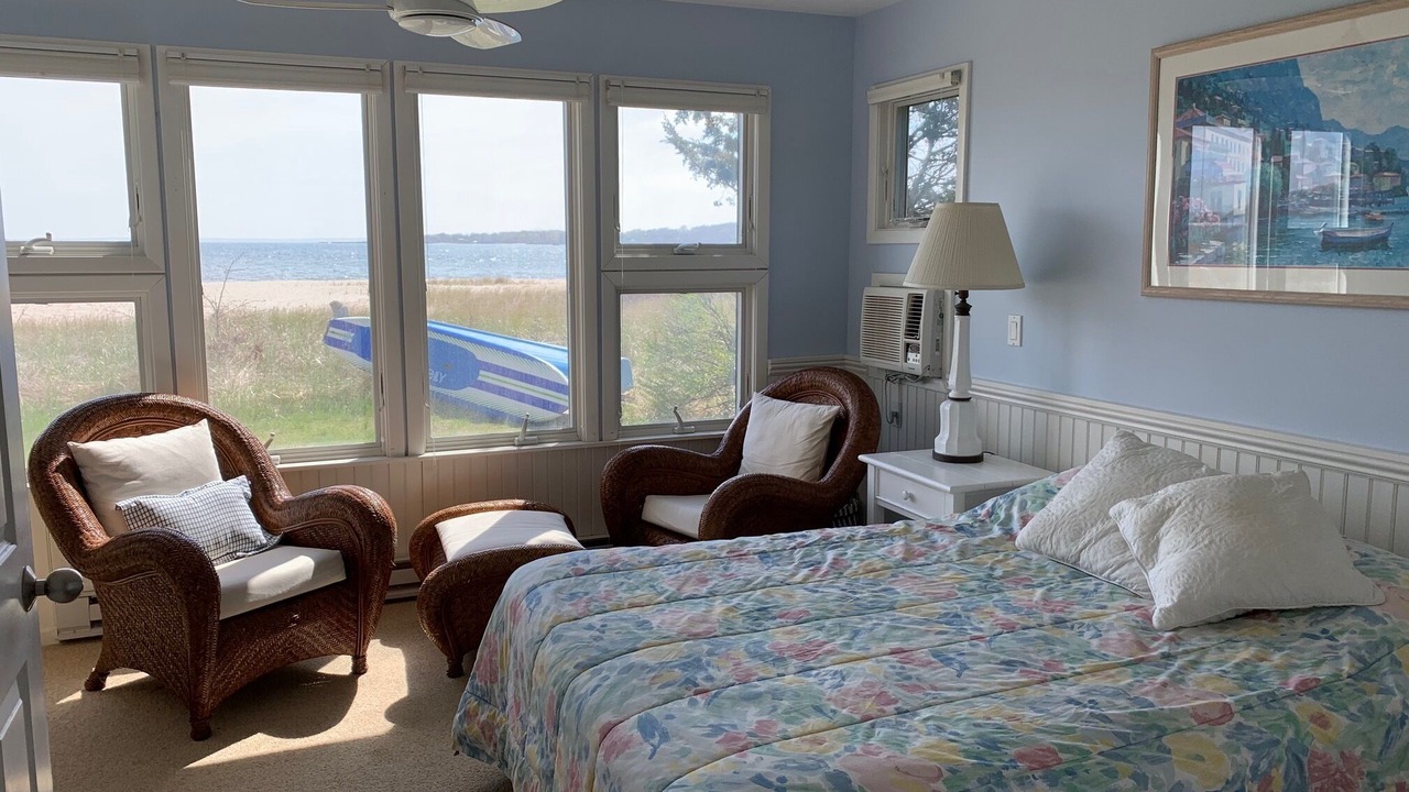 Photo of Bedroom in Cutchogue