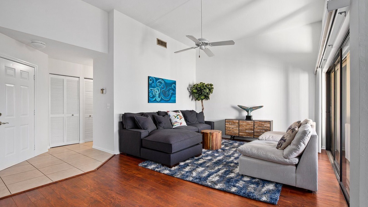 Photo of Livingroom in North Naples