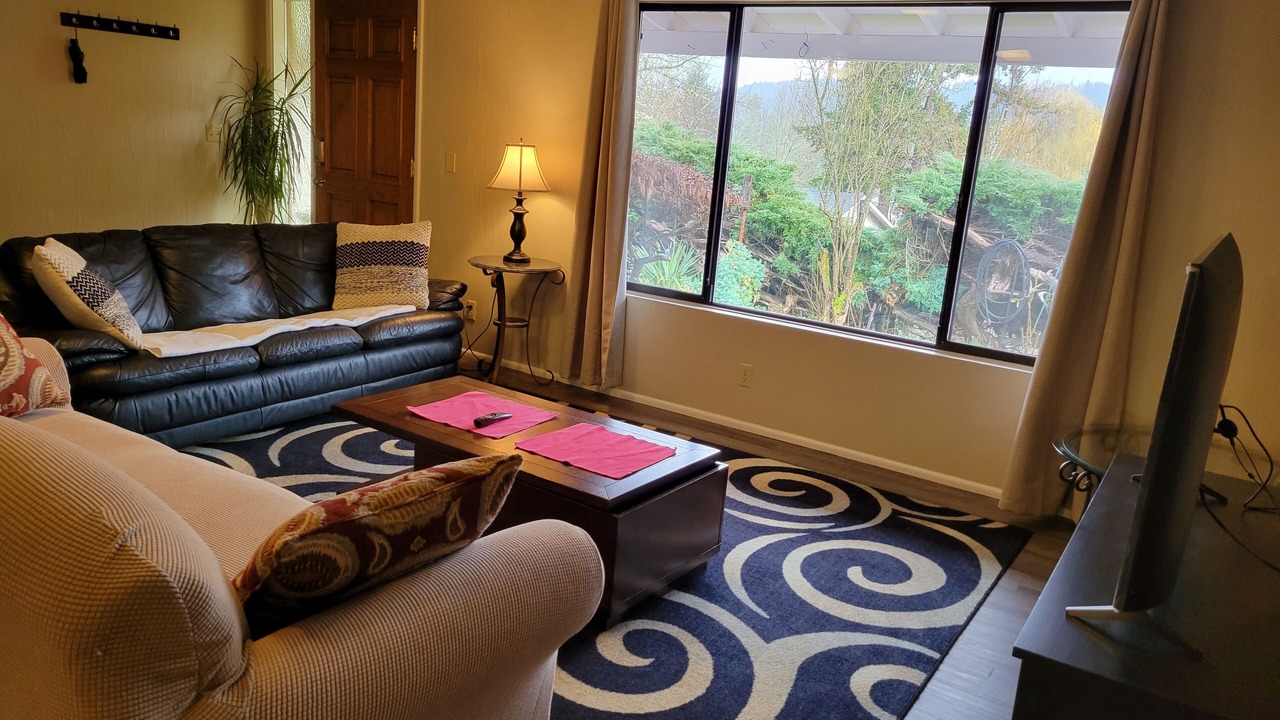 Photo of Livingroom in South Hills